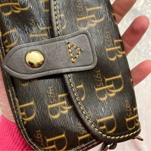 Dooney and Bourke signature db black tan wristlet clutch bag - Picture 6 of 9
